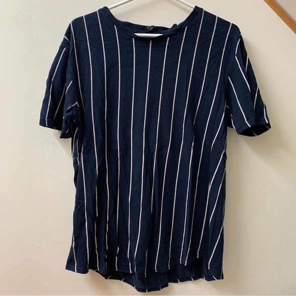 Forever 21 Men’s Striped Top - Picture 1 of 3